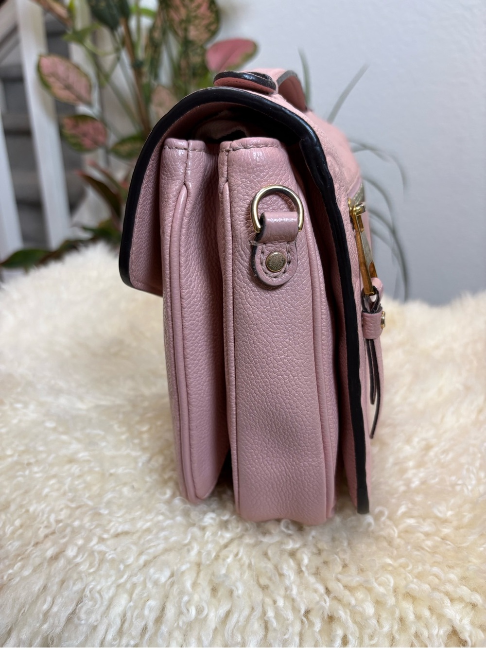‼️SOLD‼️Louis Vuitton Empreinte Pochette Metis Rose Poudre - Picture 10 of 15